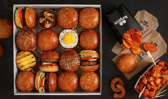 Dining at Burgerim
